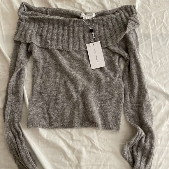 Lovers and Friends Kyra off shoulder sweater - Picture 2 of 2